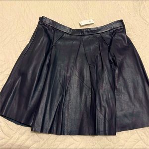 Gap vegan leather skirt